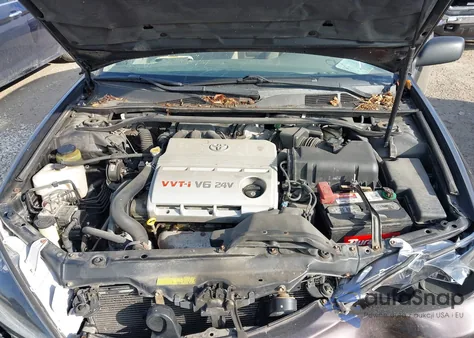2003 Toyota Camry Le V6 from USA, damaged, VIN 4T1BF32K83U559649